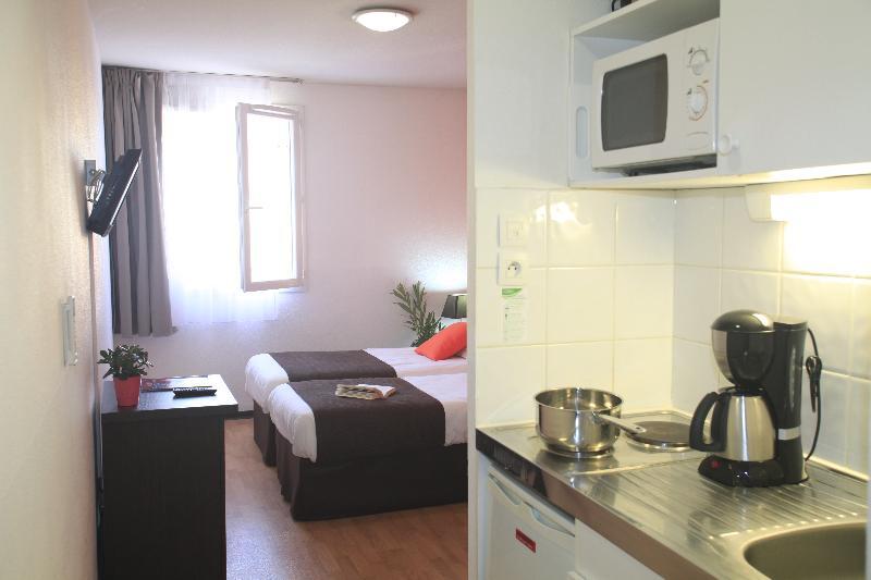 Comfort Aparthotel Aix Le Tholonet Екстериор снимка